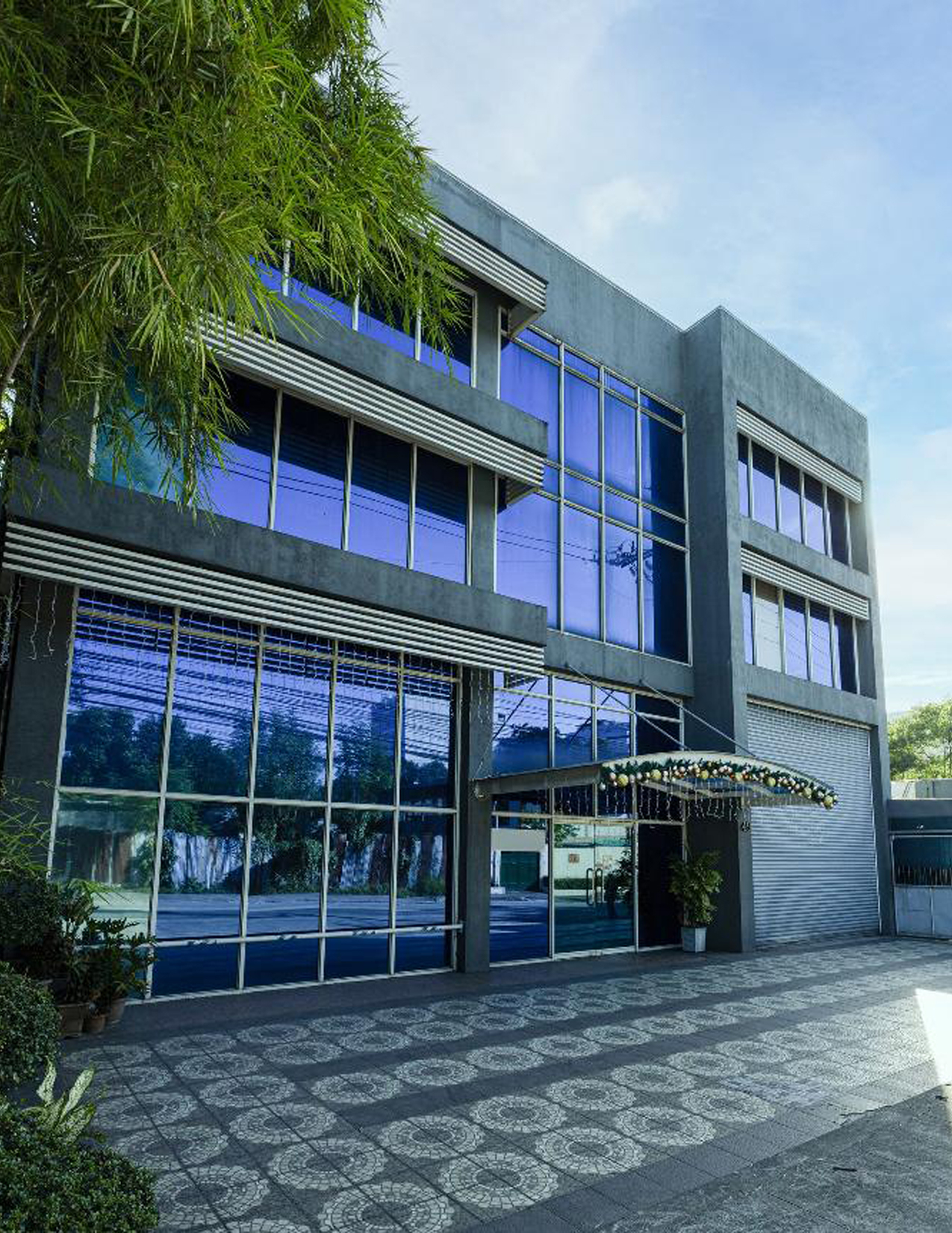 Zafire Distributors, Inc.